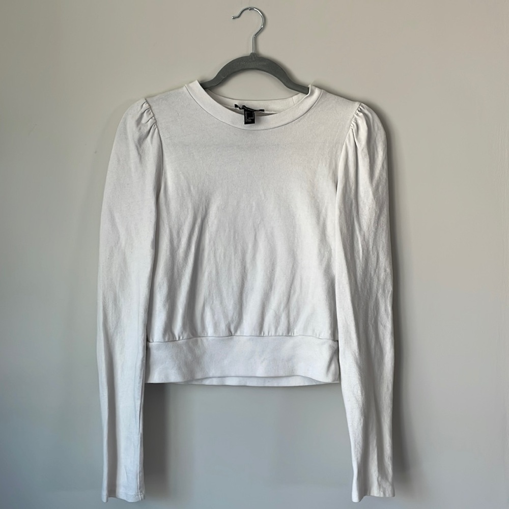 gently used women’s simple long sleeve top